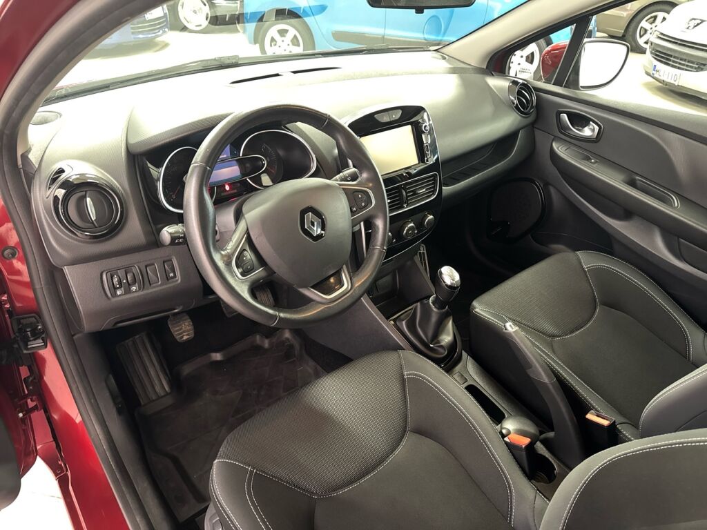 Renault Clio 2017 Punainen