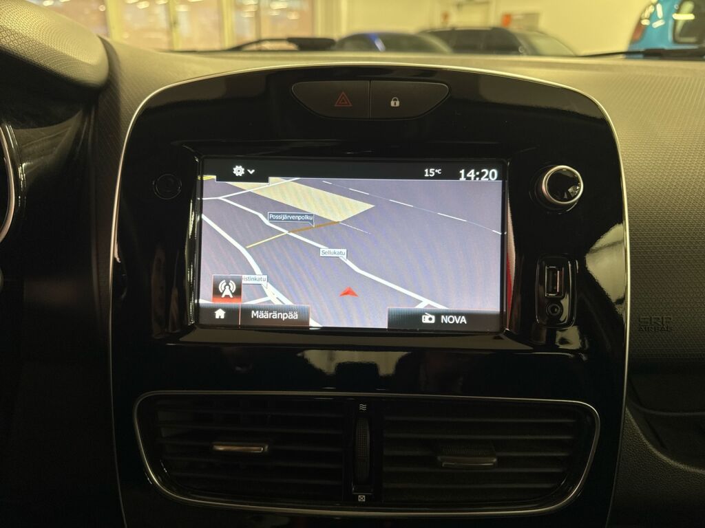 Renault Clio 2017 Punainen