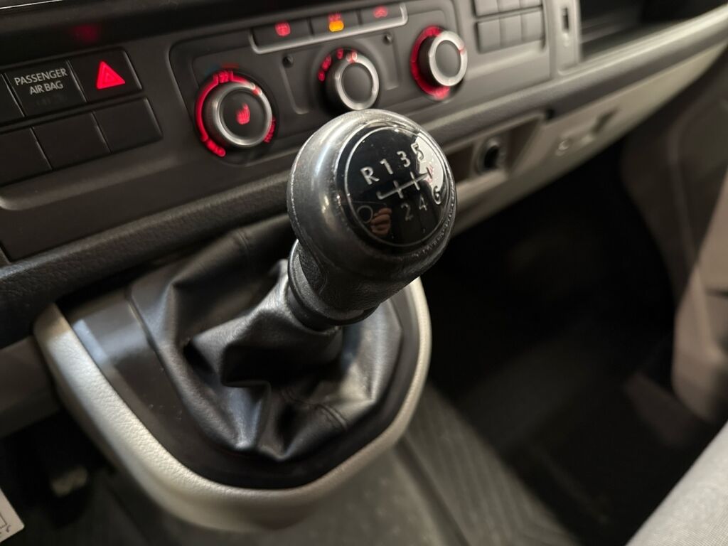 Volkswagen Transporter 2017 Valkoinen