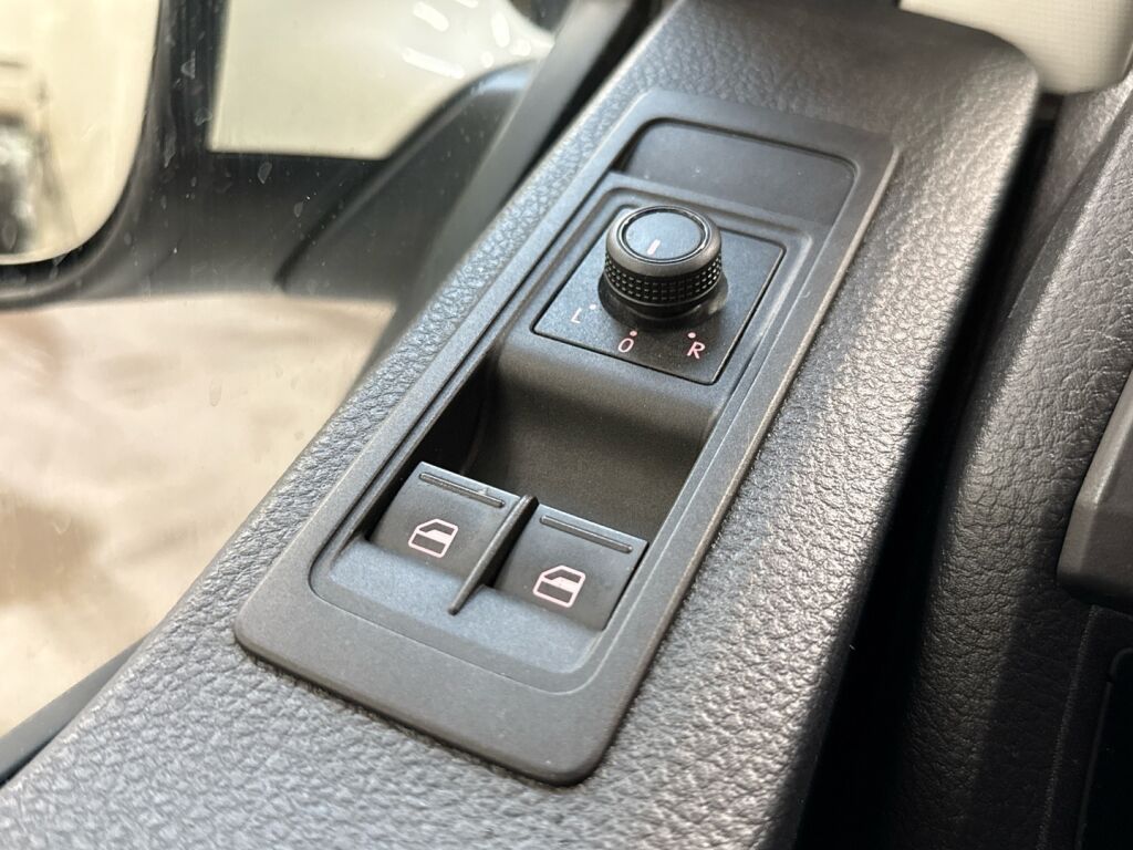 Volkswagen Transporter 2017 Valkoinen