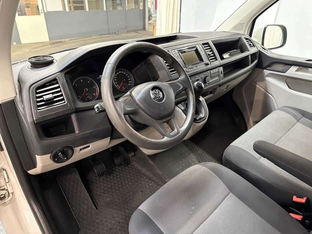Volkswagen Transporter 2017 Valkoinen