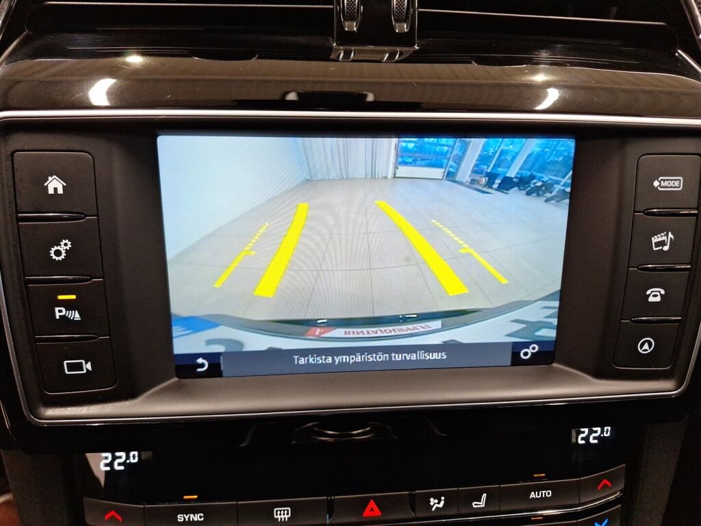 Jaguar F-PACE 2017 Musta