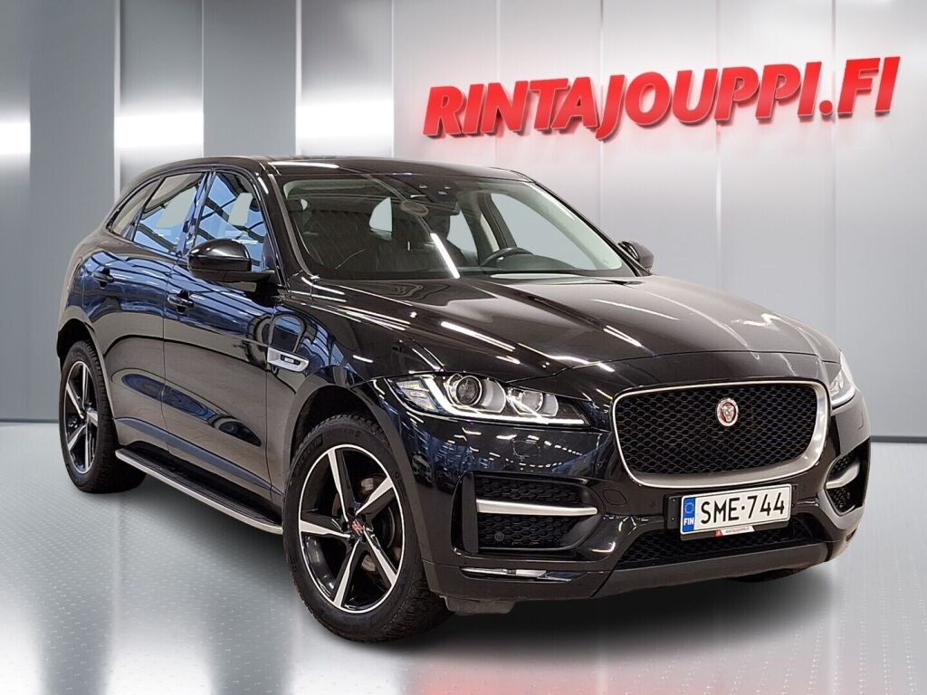 Jaguar F-PACE 2017 Musta