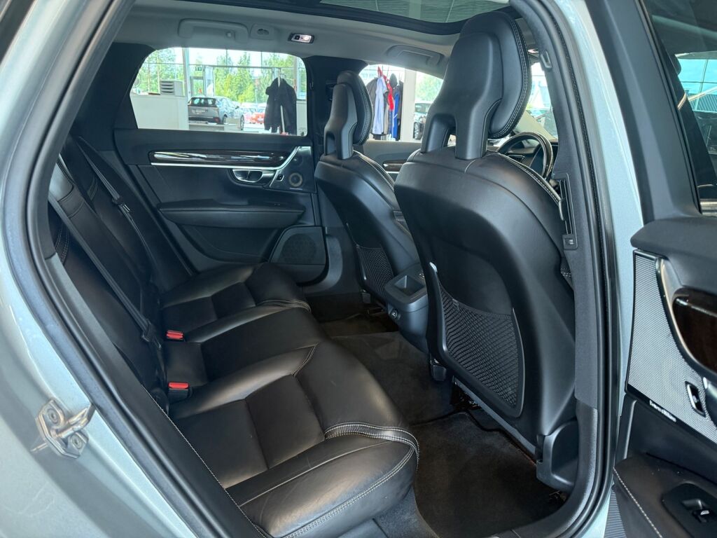 Volvo V90 2017 Harmaa