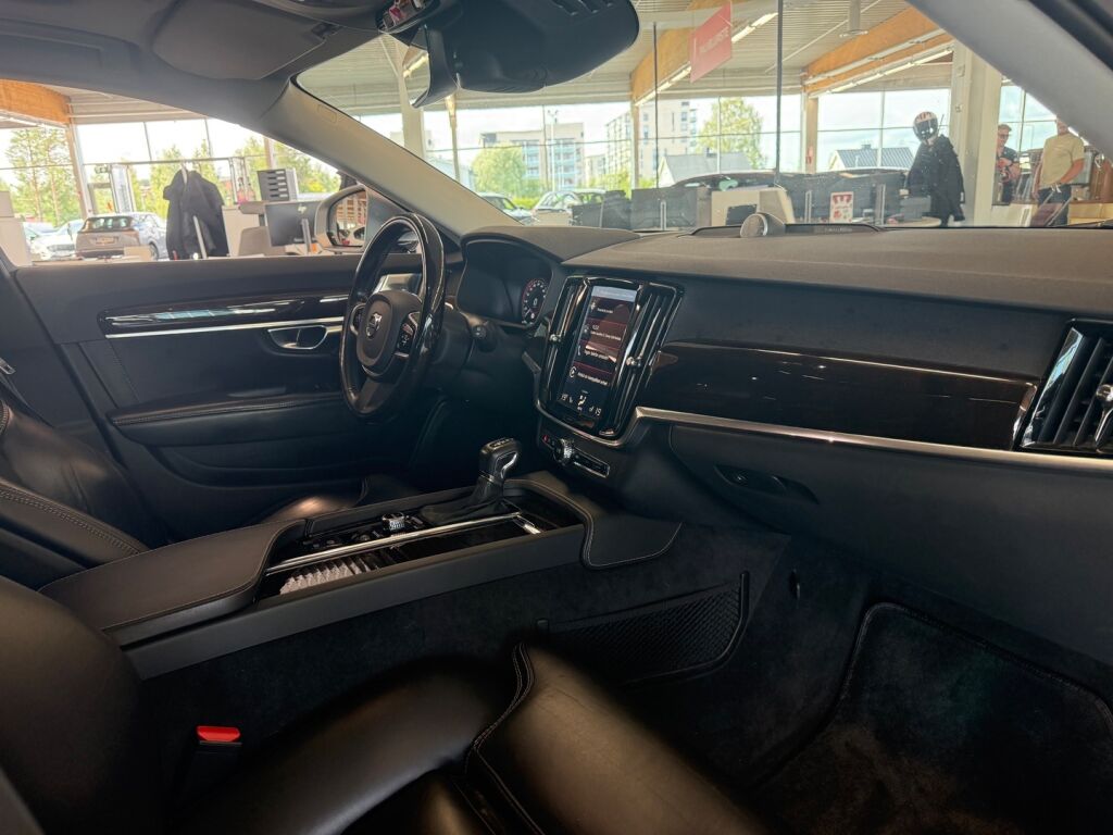 Volvo V90 2017 Harmaa