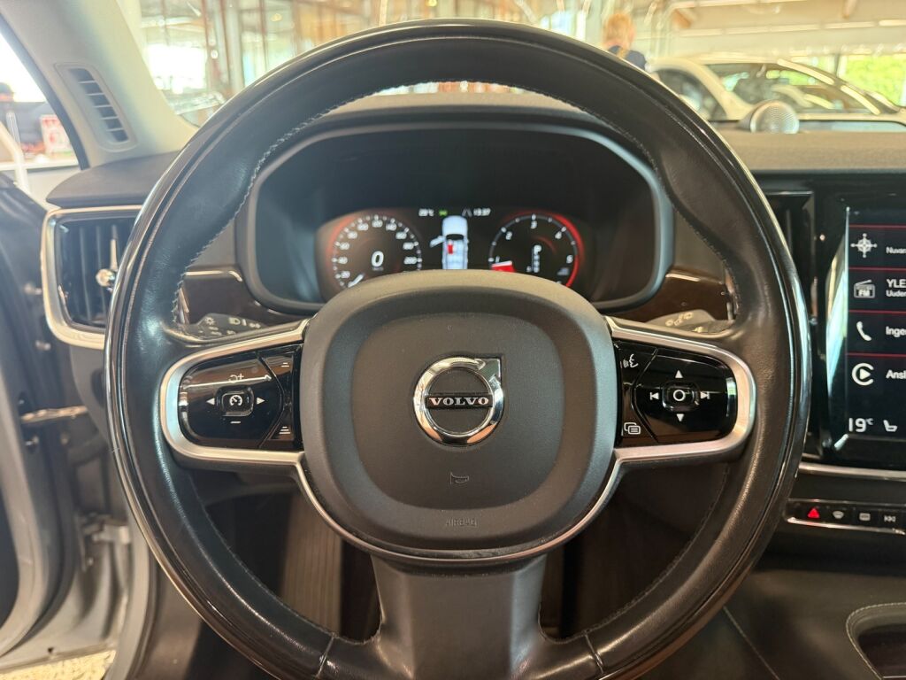 Volvo V90 2017 Harmaa