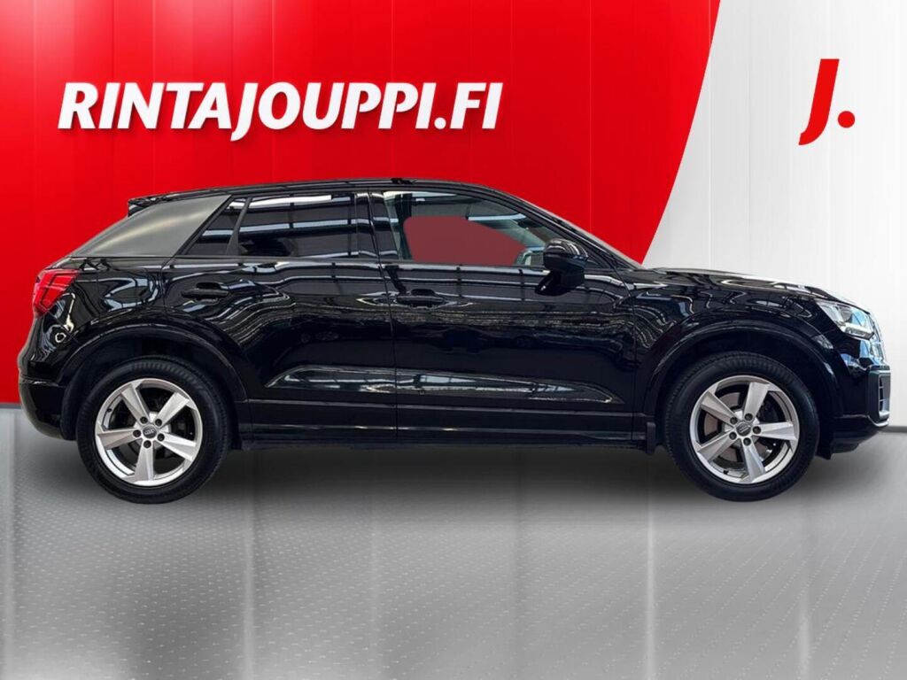 Audi Q2 2017 Musta