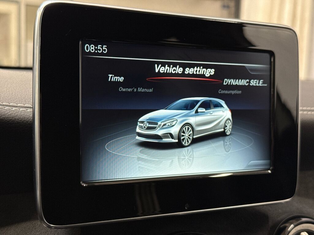 Mercedes-Benz A 2017 Valkoinen