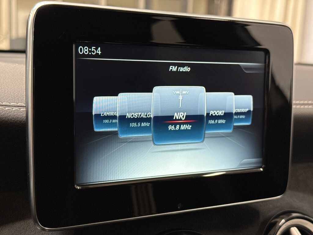 Mercedes-Benz A 2017 Valkoinen