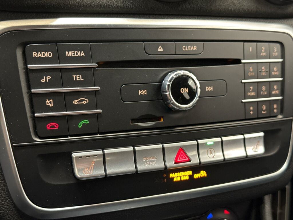 Mercedes-Benz A 2017 Valkoinen