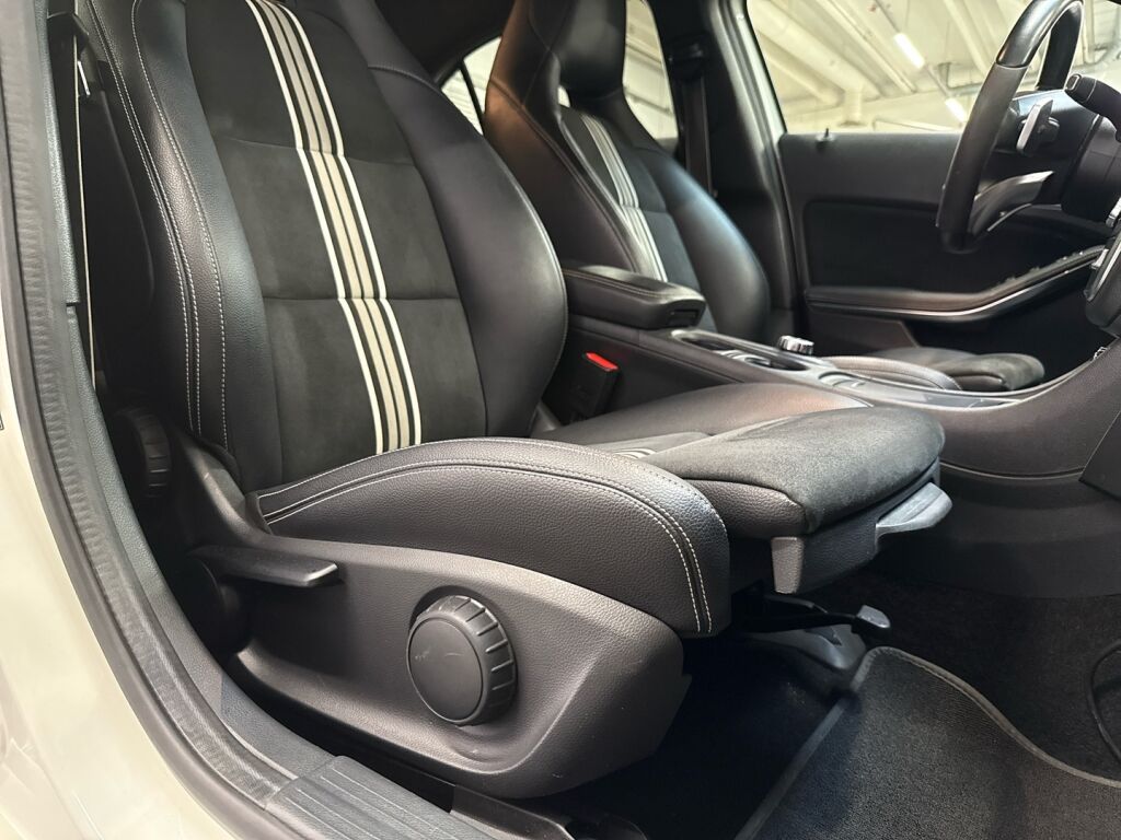 Mercedes-Benz A 2017 Valkoinen