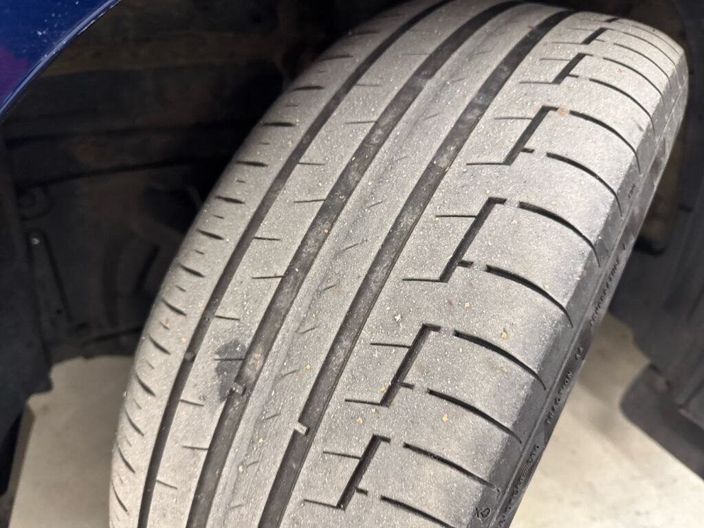 Toyota Avensis 2017 Sininen