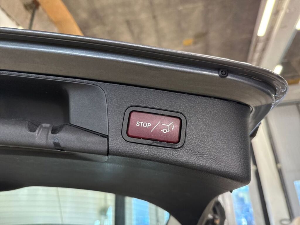 Mercedes-Benz C 2017 Harmaa