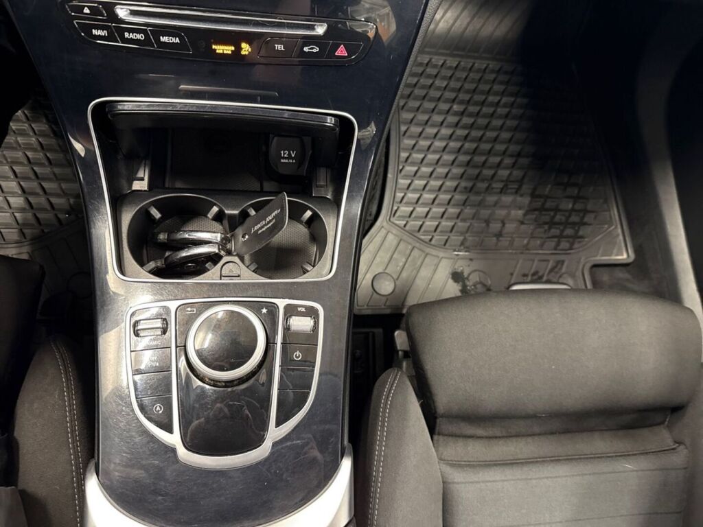 Mercedes-Benz C 2017 Harmaa