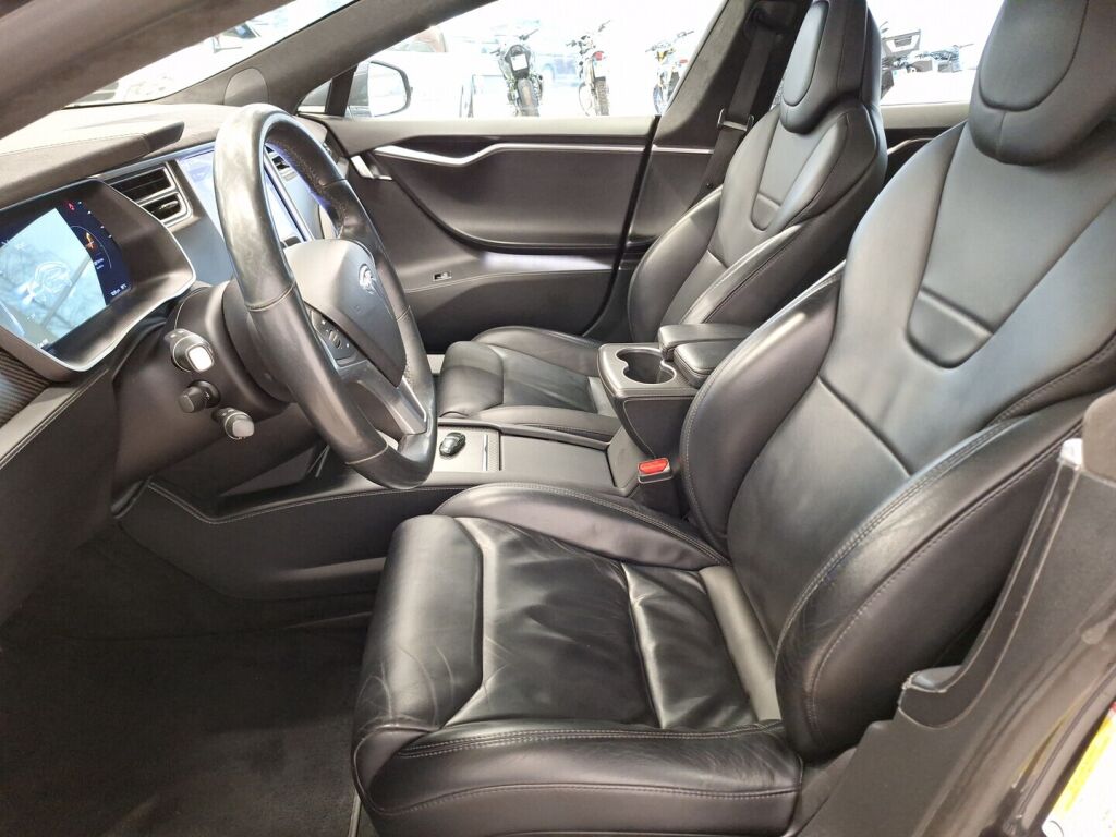 Tesla Model S 2017 Harmaa