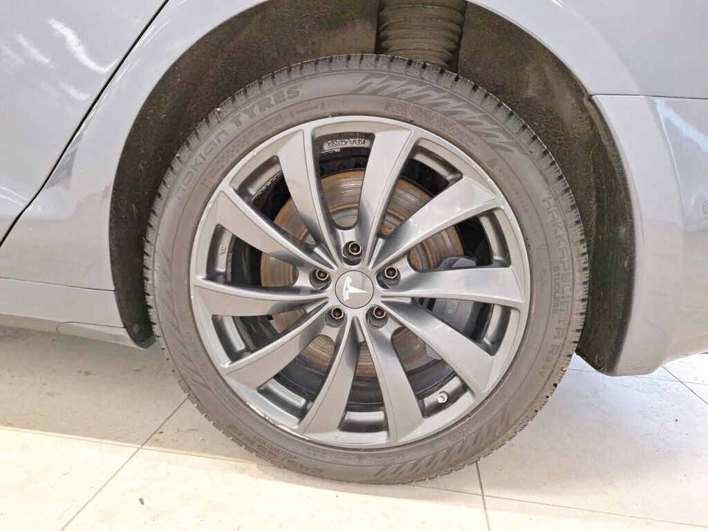 Tesla Model S 2017 Harmaa