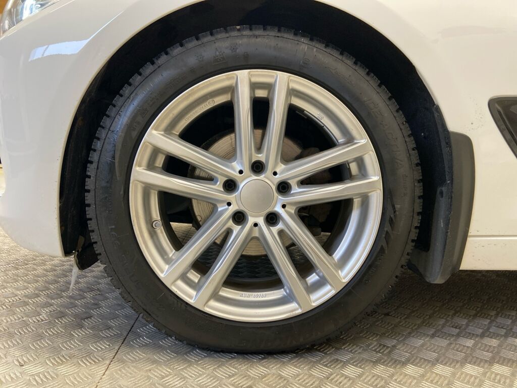 BMW 320 Gran Turismo 2018 Valkoinen