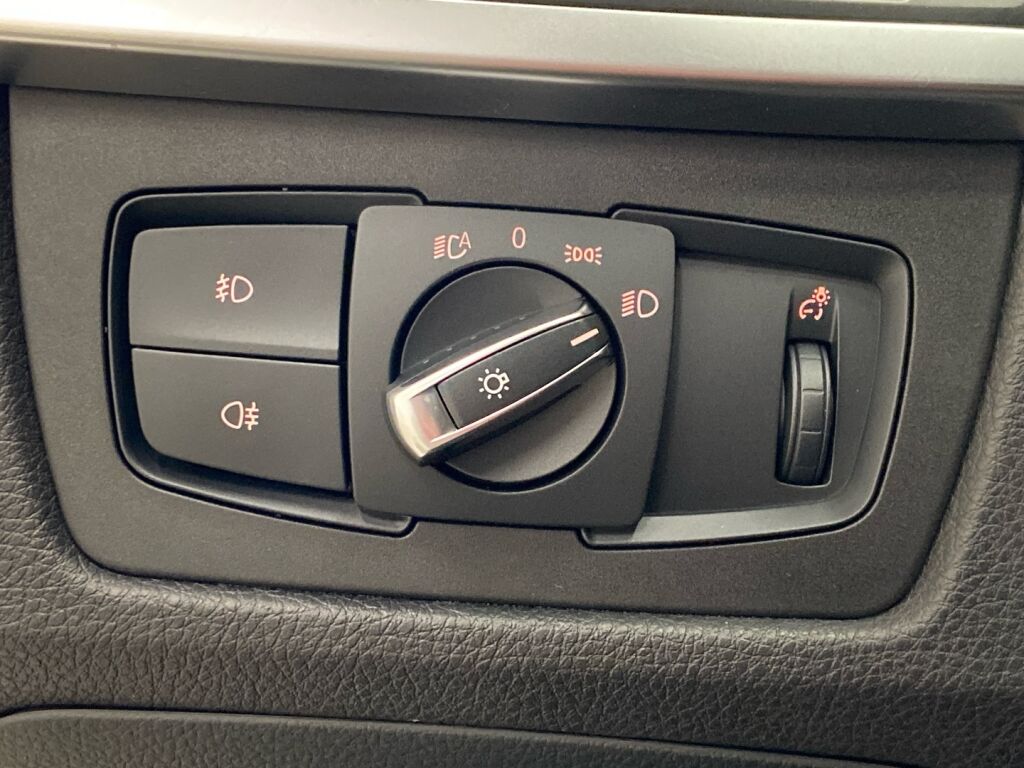 BMW 320 Gran Turismo 2018 Valkoinen