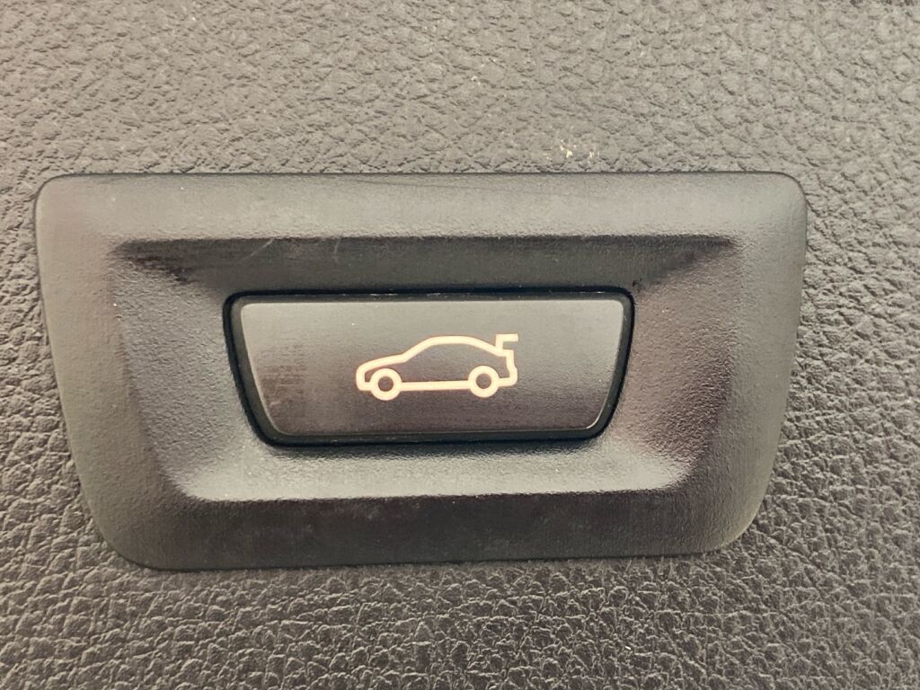 BMW 320 Gran Turismo 2018 Valkoinen