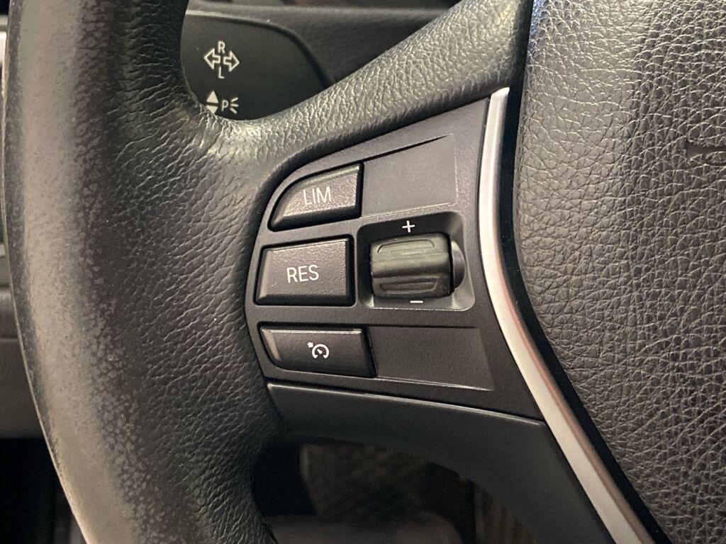 BMW 320 Gran Turismo 2018 Valkoinen