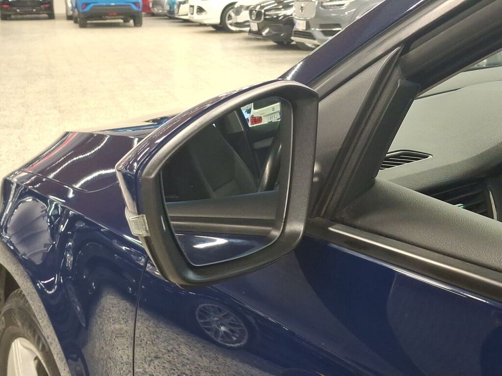 Skoda Octavia 2018 Sininen