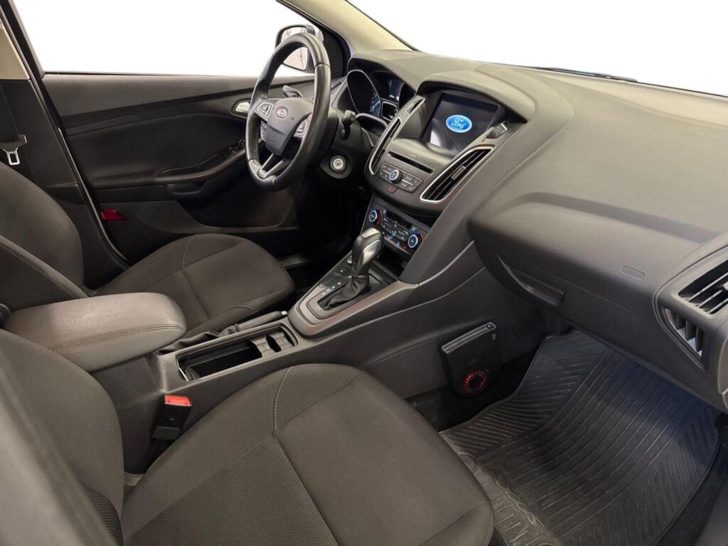 Ford Focus 2017 Harmaa