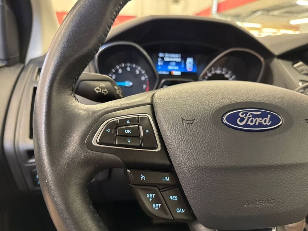 Ford Focus 2017 Harmaa