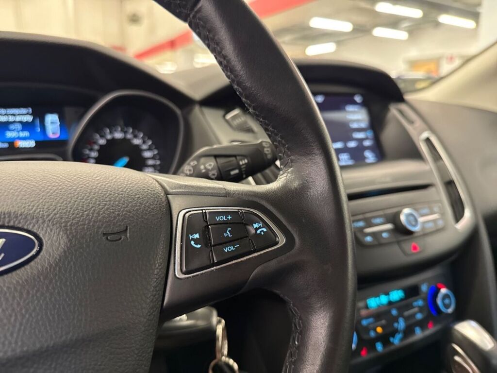 Ford Focus 2017 Harmaa