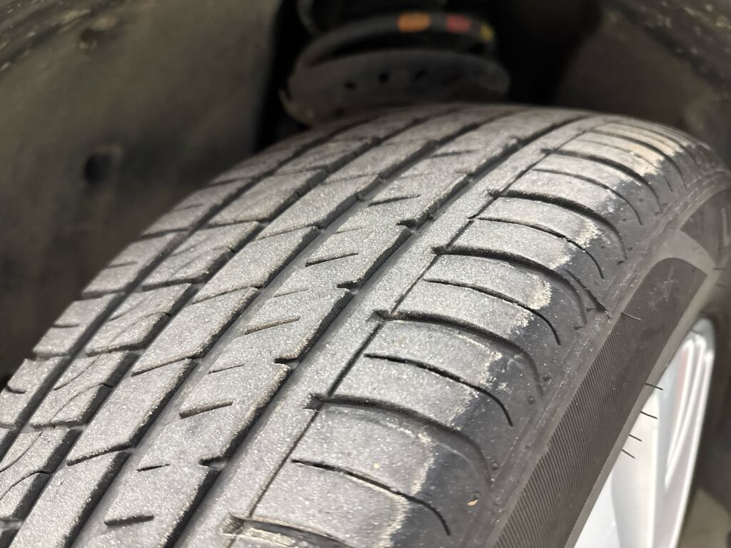 Opel Grandland X 2017 Musta