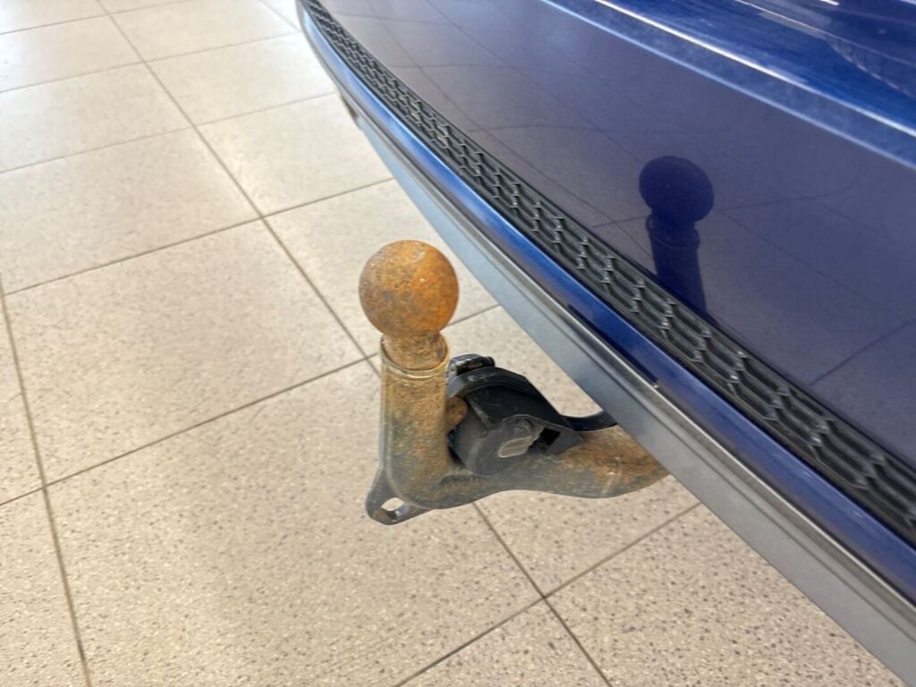 Audi A4 2018 Sininen