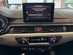 Audi A4 2018 Sininen