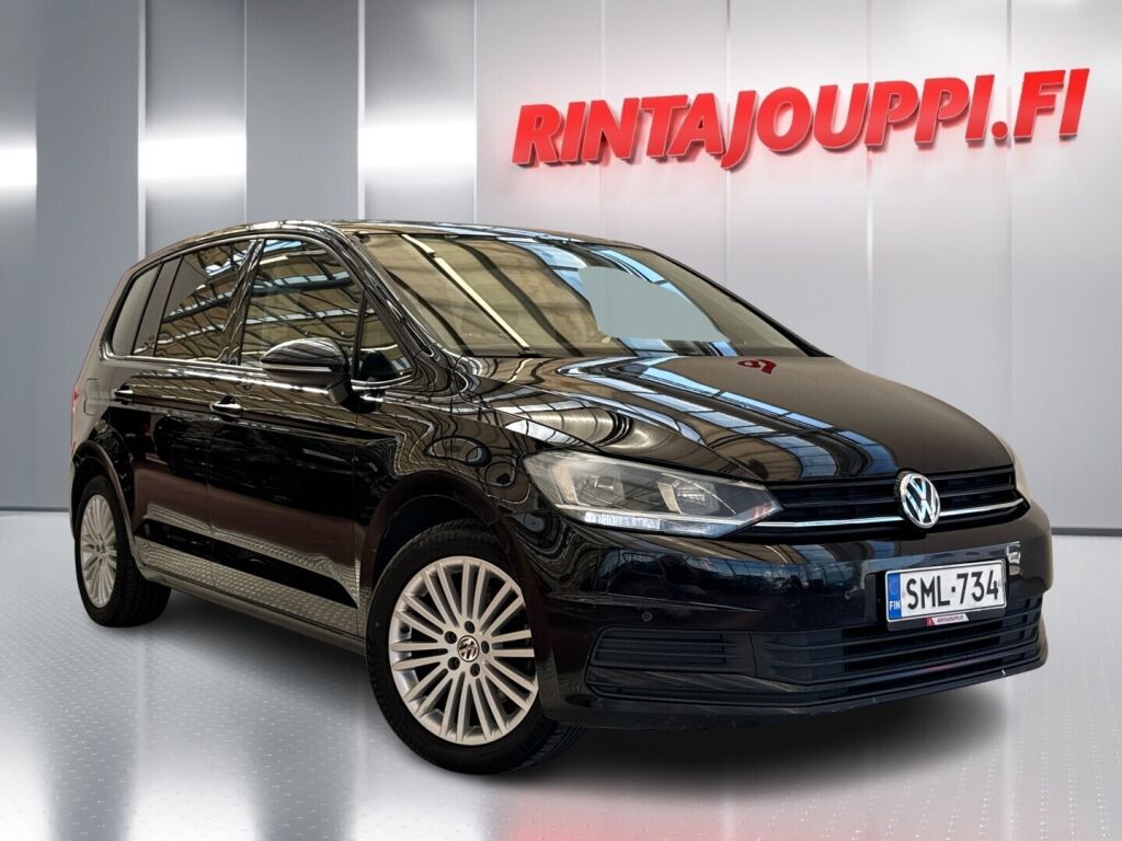 Volkswagen Touran 2018 Musta