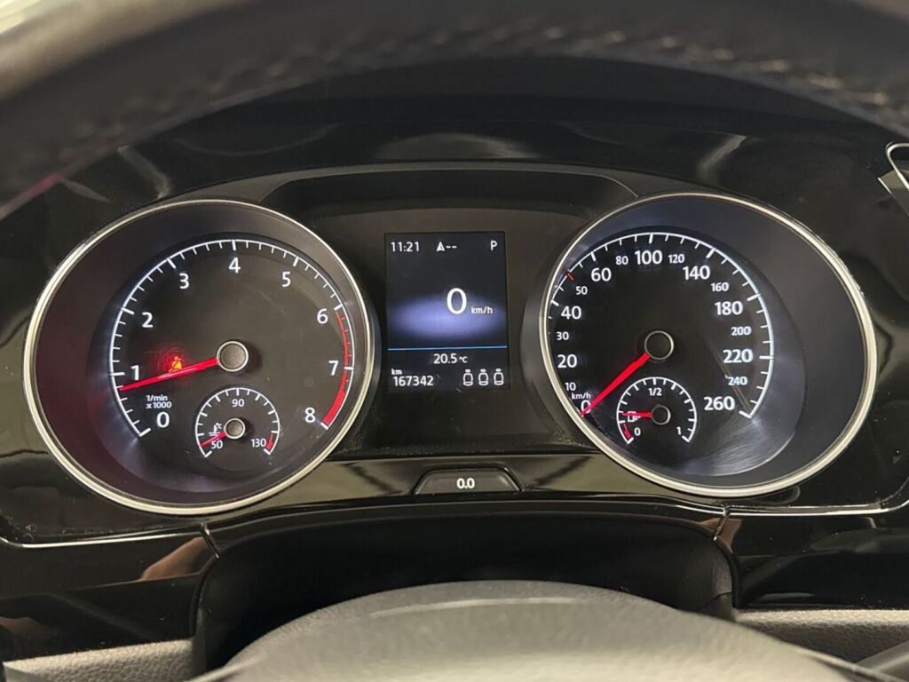 Volkswagen Touran 2017 Valkoinen