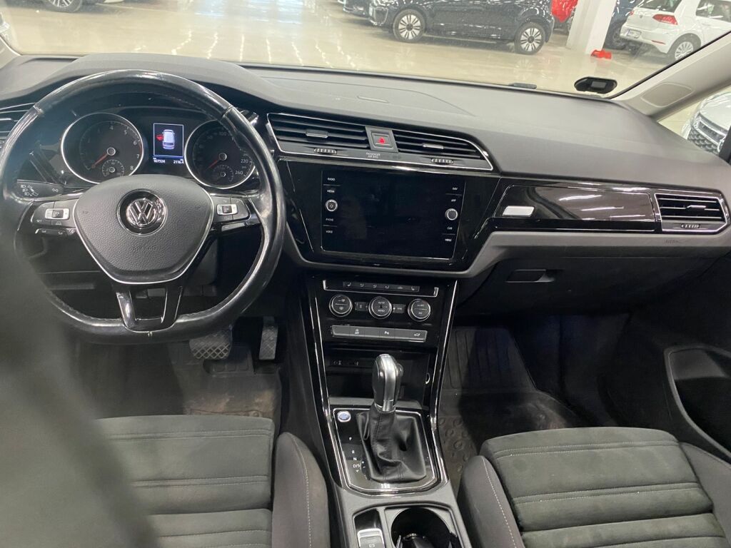 Volkswagen Touran 2017 Valkoinen
