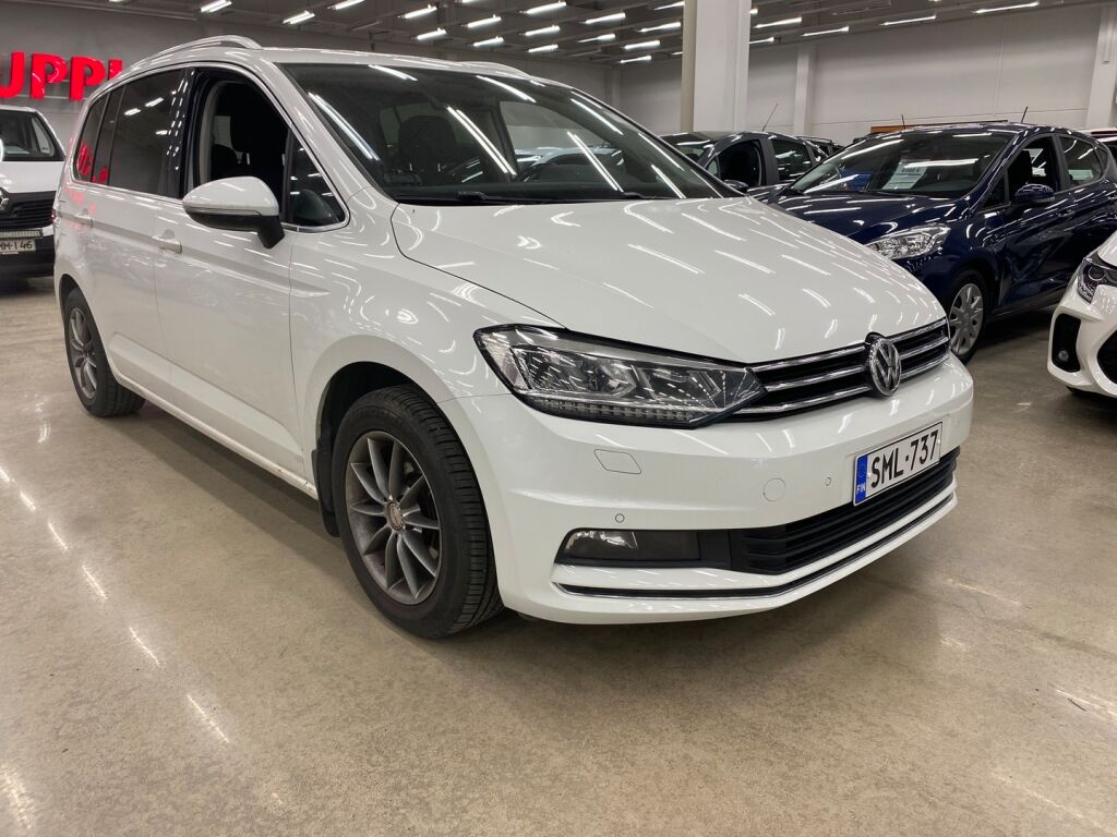 Volkswagen Touran 2017 Valkoinen