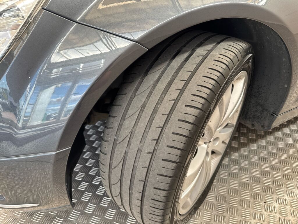 Mercedes-Benz C 2010 Harmaa