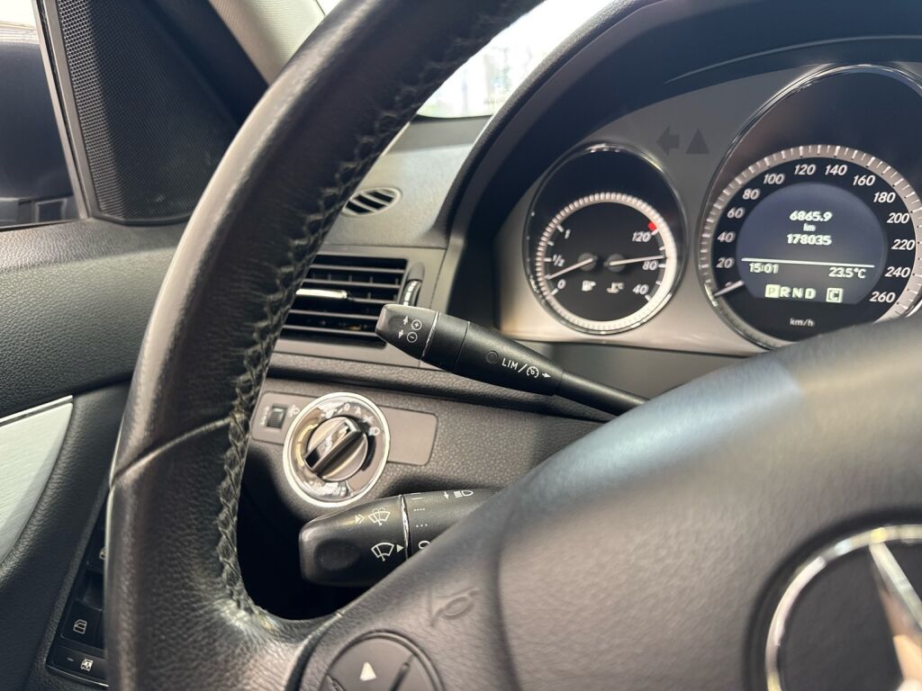 Mercedes-Benz C 2010 Harmaa