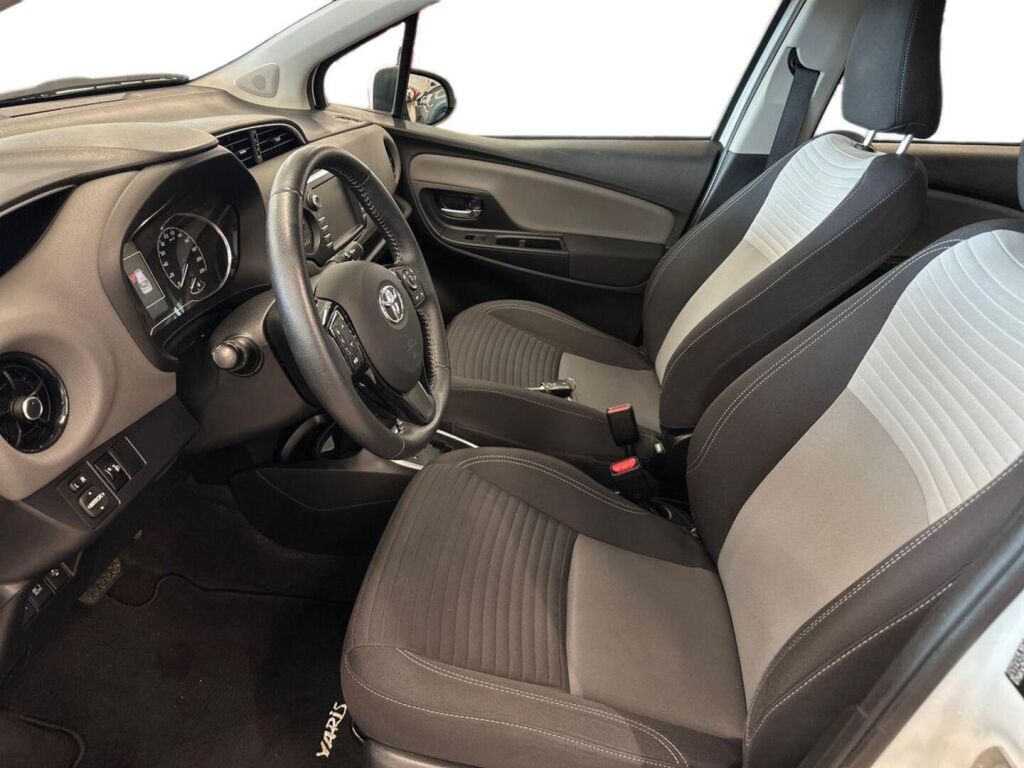 Toyota Yaris 2017 Valkoinen