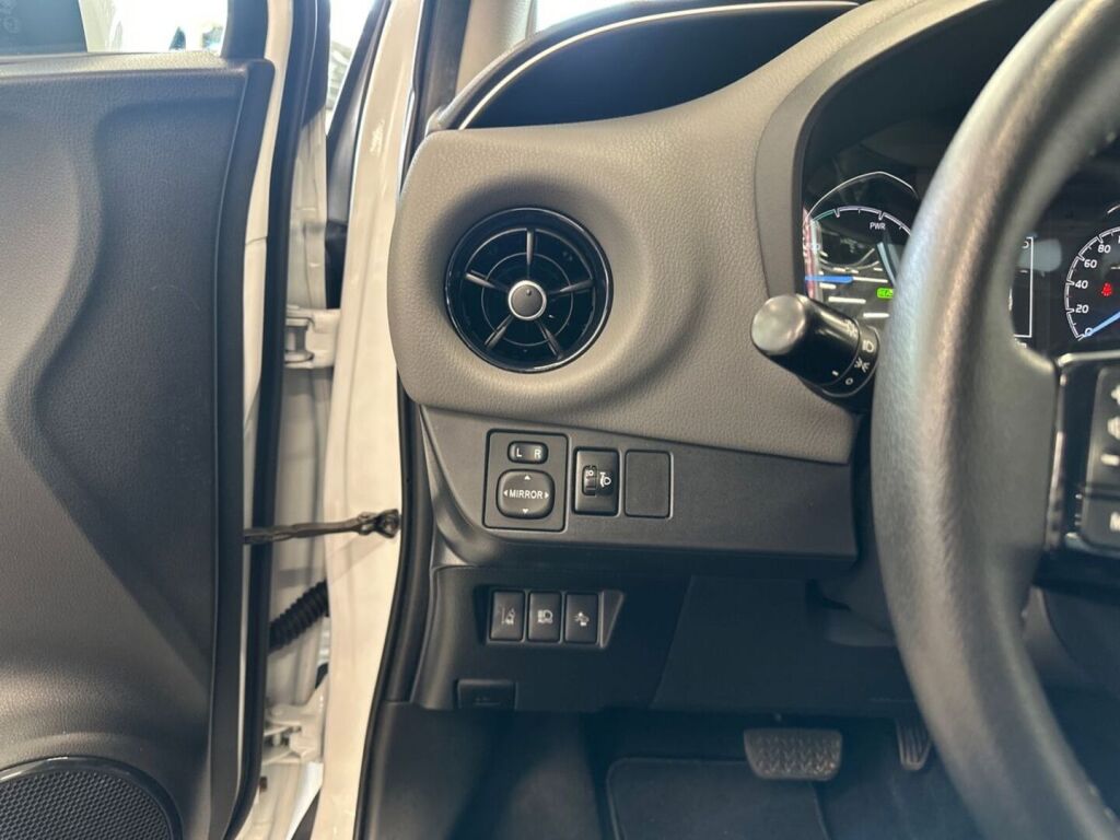 Toyota Yaris 2017 Valkoinen