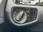 Volkswagen Golf 2017 Keltainen