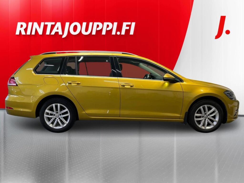 Volkswagen Golf 2017 Keltainen