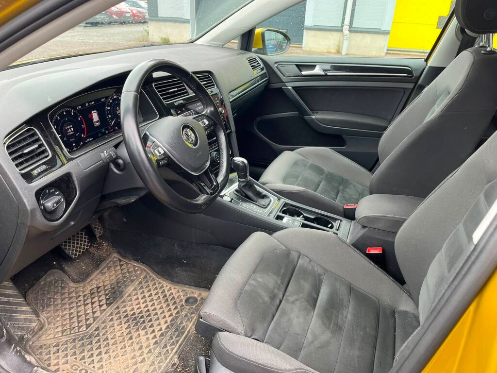 Volkswagen Golf 2017 Keltainen