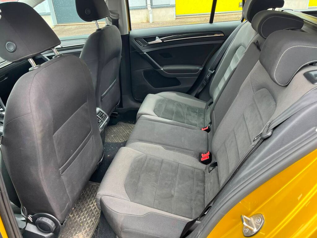 Volkswagen Golf 2017 Keltainen