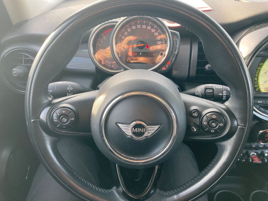 Mini Hatchback 2017 Valkoinen