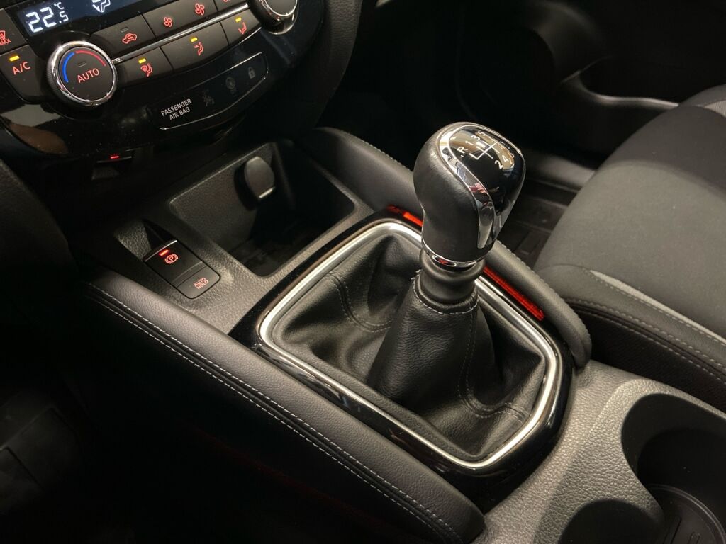 Nissan Qashqai 2018 Valkoinen