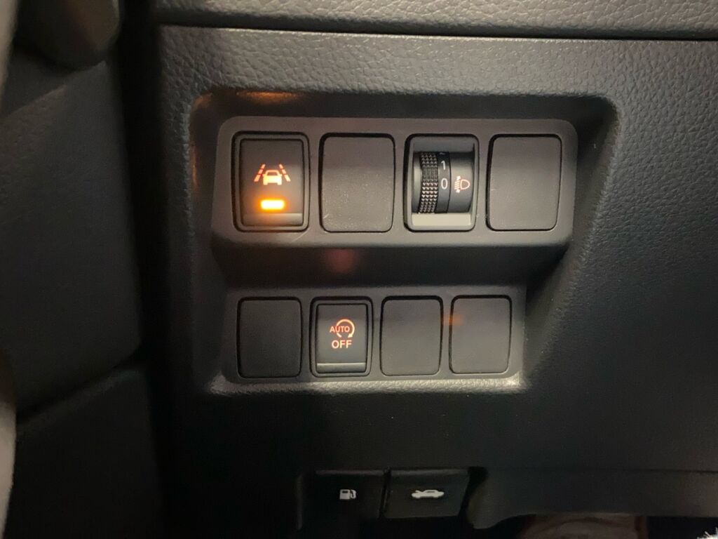 Nissan Qashqai 2018 Valkoinen