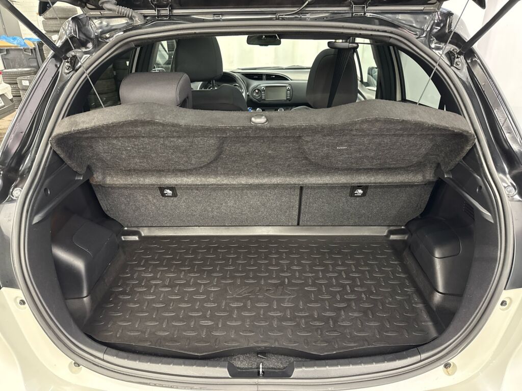 Toyota Yaris 2017 Valkoinen