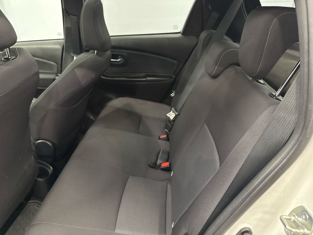 Toyota Yaris 2017 Valkoinen