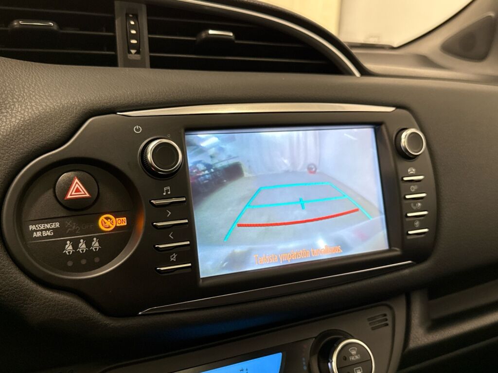 Toyota Yaris 2017 Valkoinen