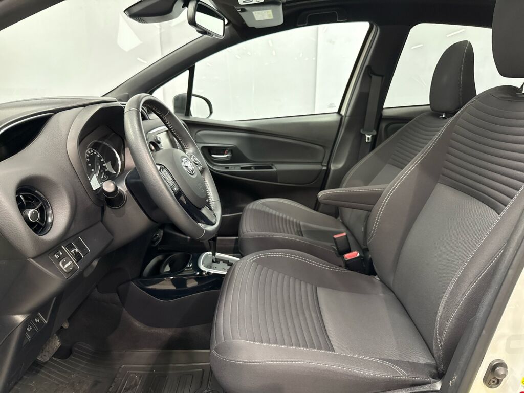 Toyota Yaris 2017 Valkoinen